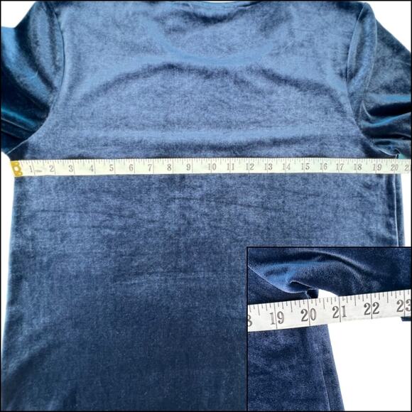 Du Jour Elegant Blue Velvet Pleated Bell Sleeve Tunic Top Size Medium - Picture 14 of 16